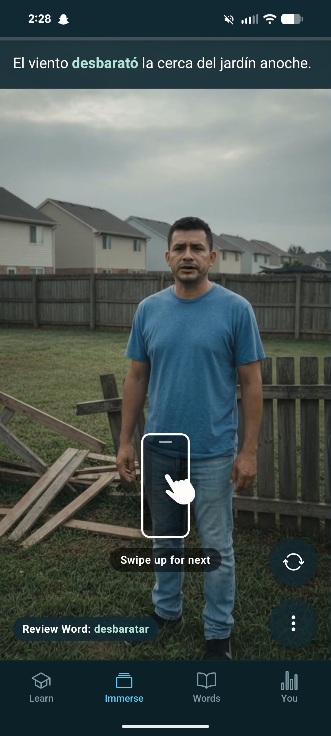 A video clip in the Immersion Feed with the sentence "El viento desbarató la cerca del jardín anoche."